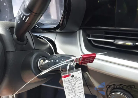 2024 Chevrolet Trax Fwd Sp z USA, uszkodzony, nr VIN KL77LFE21RC100376